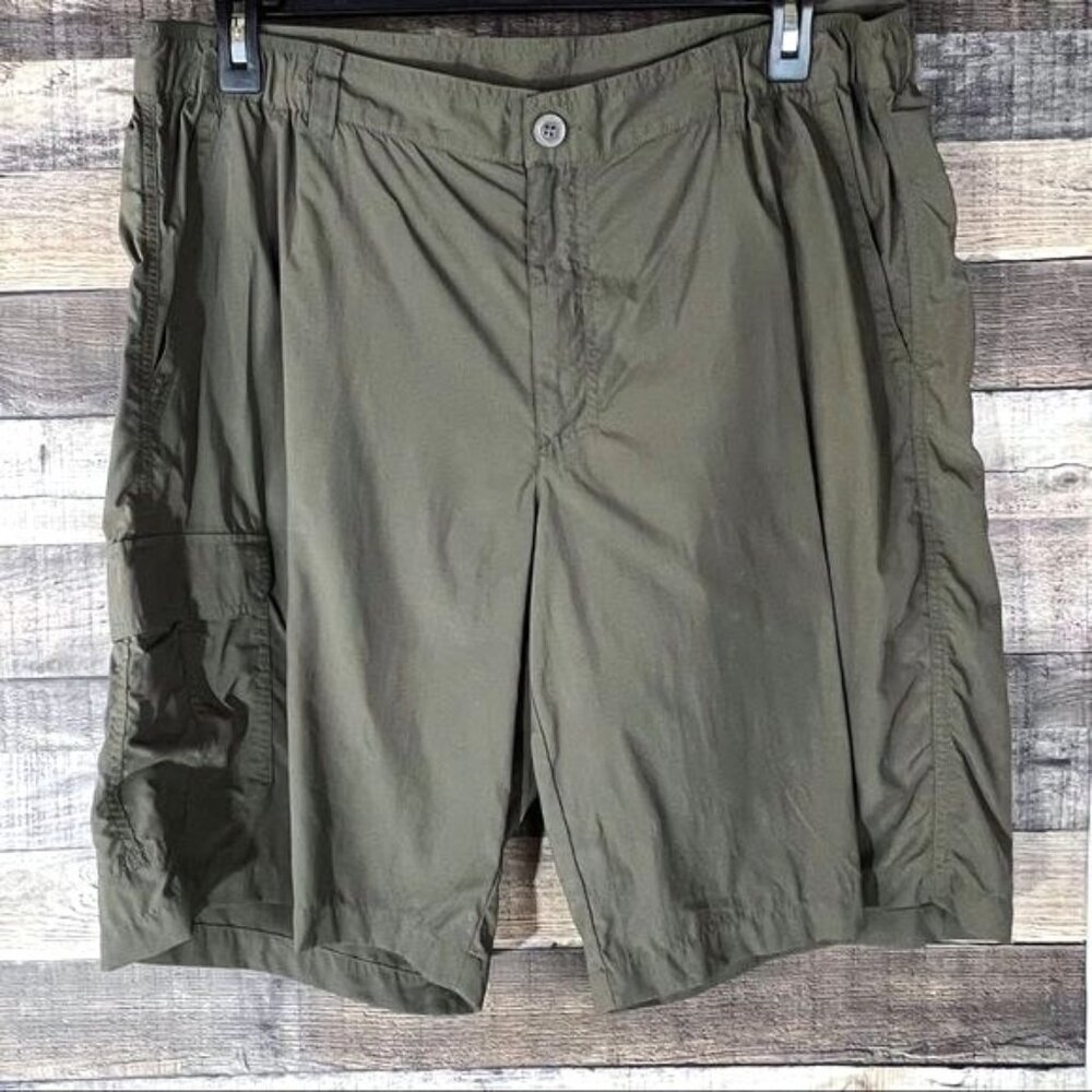 Columbia Omni-Shade Mens Green Nylon Cargo Shorts 40 Outdoor Gorpcore‎